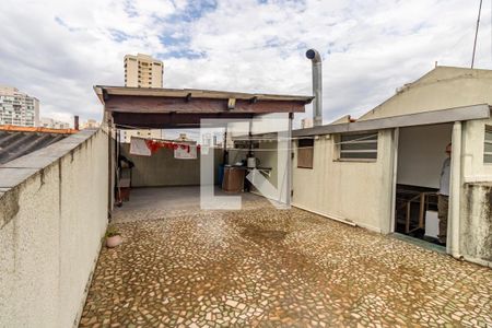 Casa à venda com 535m², 3 quartos e 2 vagas Casa à venda com 535m², 3 quartos e 2 vagasVaranda