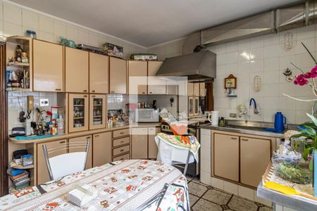 Casa à venda com 535m², 3 quartos e 2 vagas Casa à venda com 535m², 3 quartos e 2 vagasCozinha