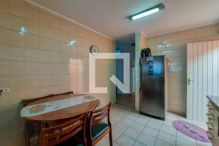 Casa à venda com 250m², 4 quartos e 3 vagas Casa à venda com 250m², 4 quartos e 3 vagasCozinha