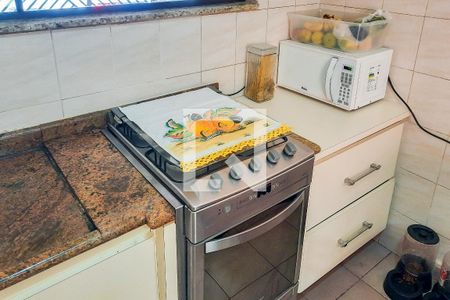 Casa à venda com 250m², 4 quartos e 3 vagas Casa à venda com 250m², 4 quartos e 3 vagasCozinha