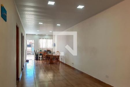 Casa à venda com 250m², 4 quartos e 3 vagas Casa à venda com 250m², 4 quartos e 3 vagasSala 2