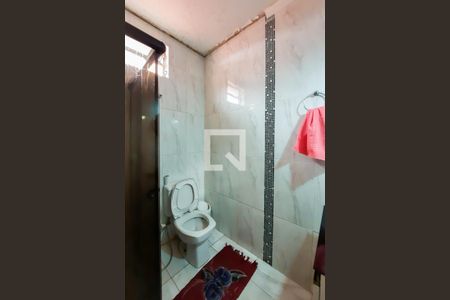 Casa à venda com 250m², 4 quartos e 3 vagas Casa à venda com 250m², 4 quartos e 3 vagasBanheiro Social 1