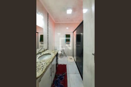 Casa à venda com 250m², 4 quartos e 3 vagas Casa à venda com 250m², 4 quartos e 3 vagasBanheiro da Suíte