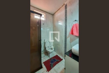 Casa à venda com 250m², 4 quartos e 3 vagas Casa à venda com 250m², 4 quartos e 3 vagasBanheiro Social 1