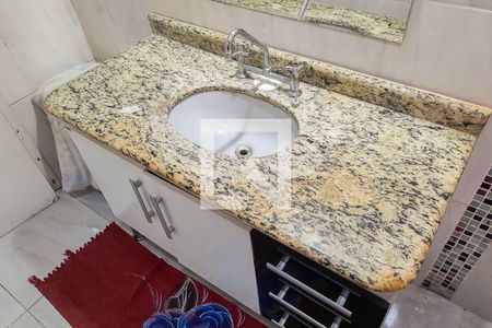 Casa à venda com 250m², 4 quartos e 3 vagas Casa à venda com 250m², 4 quartos e 3 vagasBanheiro da Suíte