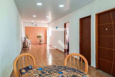 Casa à venda com 250m², 4 quartos e 3 vagas Casa à venda com 250m², 4 quartos e 3 vagasSala 2