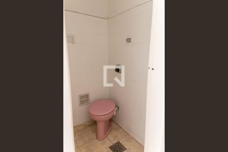 Apartamento à venda com 60m², 2 quartos e sem vaga Apartamento à venda com 60m², 2 quartos e sem vagaBanheiro de Serviço