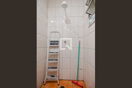 Casa à venda com 153m², 2 quartos e 2 vagasBanheiro de Serviço