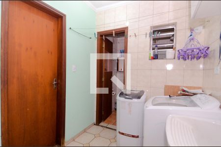 Casa à venda com 153m², 2 quartos e 2 vagasÁrea de Serviço