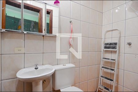 Casa à venda com 153m², 2 quartos e 2 vagasBanheiro de Serviço