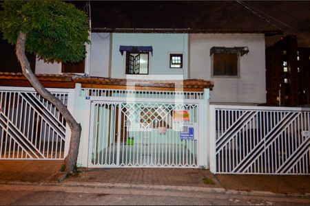 Casa à venda com 153m², 2 quartos e 2 vagasFachada