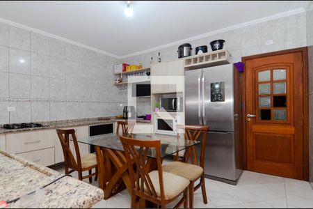 Casa à venda com 153m², 2 quartos e 2 vagasCozinha