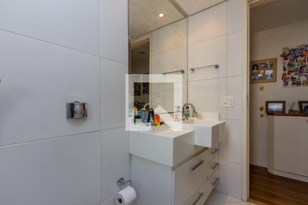 Apartamento à venda com 130m², 3 quartos e 2 vagas Apartamento à venda com 130m², 3 quartos e 2 vagasBanheiro