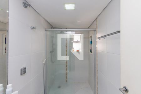Apartamento à venda com 130m², 3 quartos e 2 vagas Apartamento à venda com 130m², 3 quartos e 2 vagasBanheiro da Suite