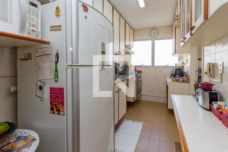 Apartamento à venda com 130m², 3 quartos e 2 vagas Apartamento à venda com 130m², 3 quartos e 2 vagasCozinha