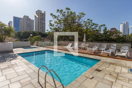 Apartamento à venda com 130m², 3 quartos e 2 vagas Apartamento à venda com 130m², 3 quartos e 2 vagasPiscina
