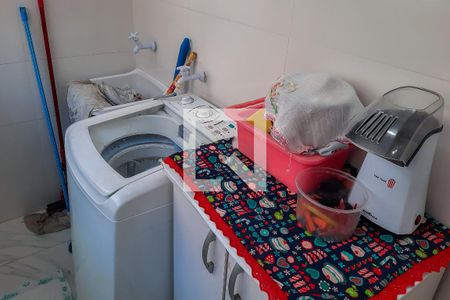 Apartamento à venda com 64m², 2 quartos e 1 vaga Apartamento à venda com 64m², 2 quartos e 1 vagaÁrea de Serviço