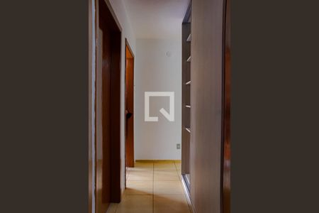 Corredor de apartamento para alugar com 2 quartos, 70m² em Centro, Canoas
