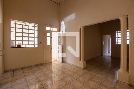 Sala de estar de casa para alugar com 3 quartos, 120m² em Centro, Ribeirão Preto