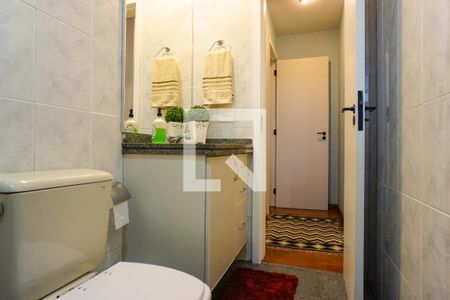 Apartamento à venda com 377m², 4 quartos e 4 vagas Apartamento à venda com 377m², 4 quartos e 4 vagasBanheiro da Suíte 2