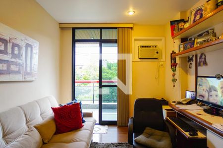 Apartamento à venda com 377m², 4 quartos e 4 vagas Apartamento à venda com 377m², 4 quartos e 4 vagasQuarto