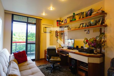 Apartamento à venda com 377m², 4 quartos e 4 vagas Apartamento à venda com 377m², 4 quartos e 4 vagasQuarto