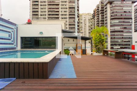 Apartamento à venda com 377m², 4 quartos e 4 vagas Apartamento à venda com 377m², 4 quartos e 4 vagasVaranda da Cobertura