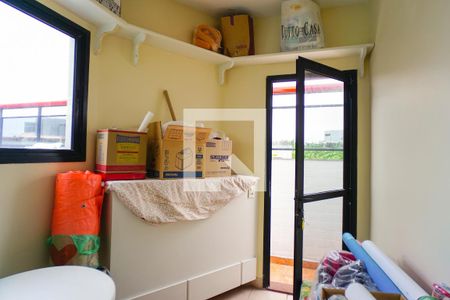 Apartamento à venda com 377m², 4 quartos e 4 vagas Apartamento à venda com 377m², 4 quartos e 4 vagasQuarto de Serviço 2