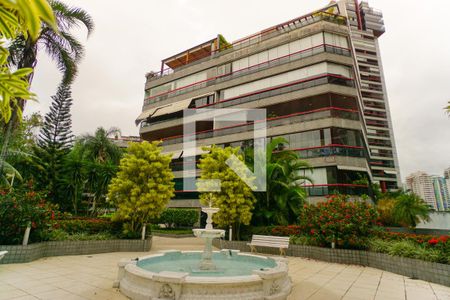 Apartamento à venda com 377m², 4 quartos e 4 vagas Apartamento à venda com 377m², 4 quartos e 4 vagasFachada