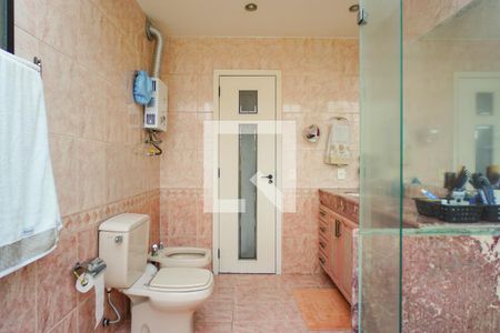 Apartamento à venda com 377m², 4 quartos e 4 vagas Apartamento à venda com 377m², 4 quartos e 4 vagasBanheiro da Suíte 1