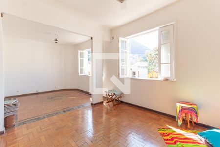 Studio à venda com 70m², 1 quarto e sem vaga Studio à venda com 70m², 1 quarto e sem vagaSala/Quarto