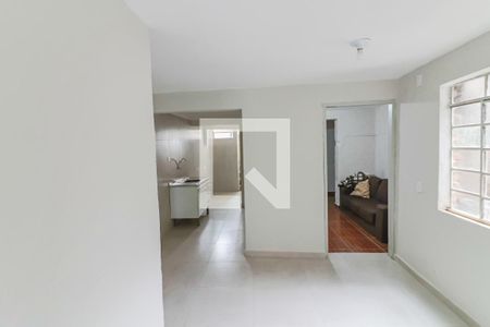 Sala de casa à venda com 3 quartos, 135m² em Jardim Centenário, São Paulo