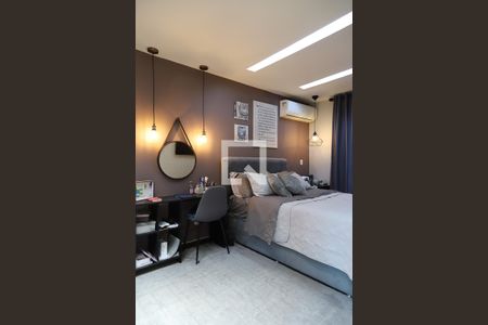 Apartamento à venda com 392m², 4 quartos e 2 vagas Apartamento à venda com 392m², 4 quartos e 2 vagasSuíte 1