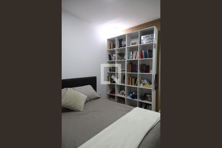 Apartamento à venda com 392m², 4 quartos e 2 vagas Apartamento à venda com 392m², 4 quartos e 2 vagasQuarto 2