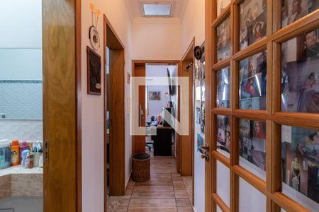 Casa à venda com 246m², 4 quartos e 3 vagasCorredor dos Quartos