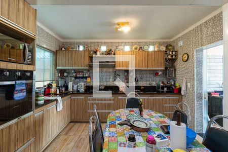 Casa à venda com 246m², 4 quartos e 3 vagasCozinha