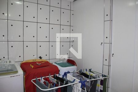 Casa para alugar com 210m², 4 quartos e 2 vagas Casa para alugar com 210m², 4 quartos e 2 vagasÁrea de Serviço