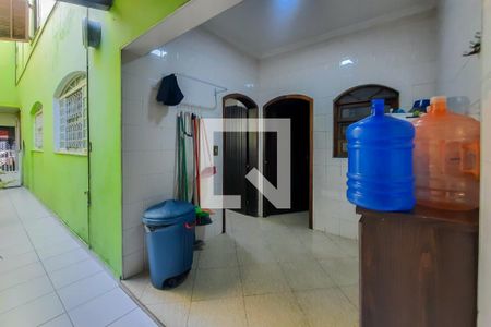 Casa à venda com 500m², 8 quartos e 2 vagas Casa à venda com 500m², 8 quartos e 2 vagasÁrea de Serviço 2
