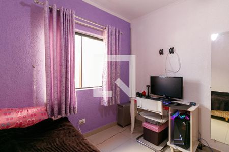 Casa à venda com 230m², 5 quartos e 4 vagas Casa à venda com 230m², 5 quartos e 4 vagasQuarto 2