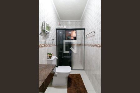 Casa à venda com 230m², 5 quartos e 4 vagas Casa à venda com 230m², 5 quartos e 4 vagasBanheiro 3