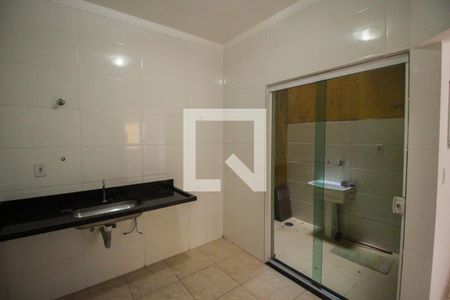 Casa à venda com 60m², 2 quartos e 1 vaga Casa à venda com 60m², 2 quartos e 1 vagaCozinha