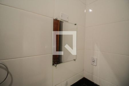 Casa à venda com 60m², 2 quartos e 1 vaga Casa à venda com 60m², 2 quartos e 1 vagaBanheiro