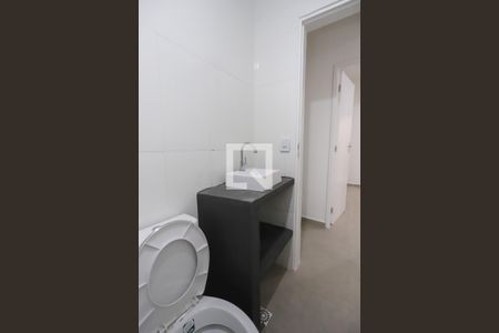 Casa de condomínio para alugar com 50m², 2 quartos e 1 vaga Casa de condomínio para alugar com 50m², 2 quartos e 1 vagaBanheiro