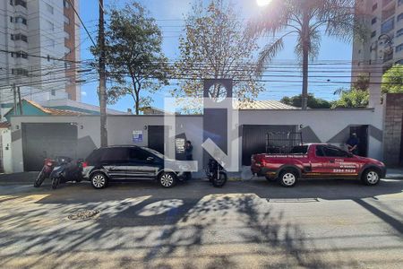Casa de condomínio para alugar com 50m², 2 quartos e 1 vaga Casa de condomínio para alugar com 50m², 2 quartos e 1 vagaFachada