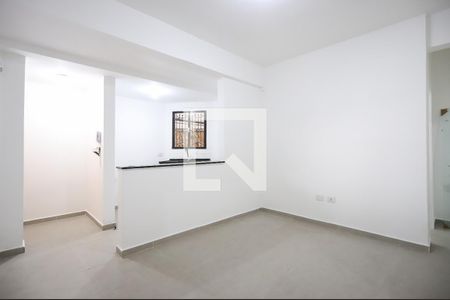 Sala de casa de condomínio para alugar com 2 quartos, 50m² em Vila Isolina Mazzei, São Paulo