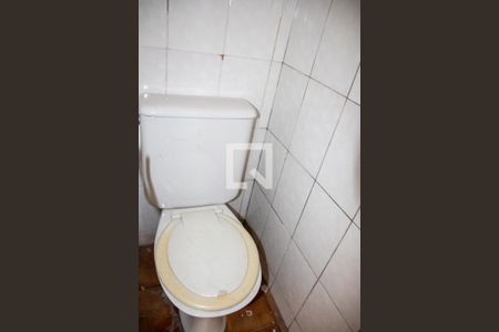 Casa à venda com 200m², 3 quartos e 2 vagas Casa à venda com 200m², 3 quartos e 2 vagasBanheiro 3