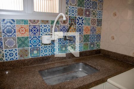 Casa à venda com 200m², 3 quartos e 2 vagas Casa à venda com 200m², 3 quartos e 2 vagasCozinha