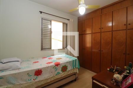 Casa à venda com 140m², 3 quartos e 2 vagasQuarto 2