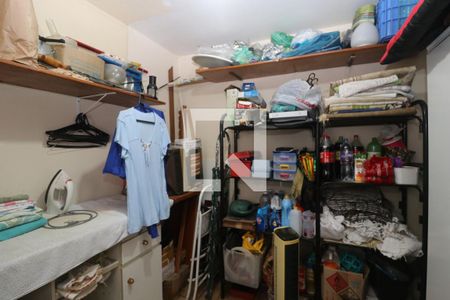 Casa à venda com 140m², 3 quartos e 2 vagasQuarto de Serviço