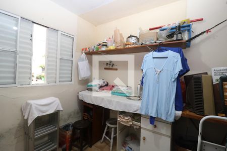 Casa à venda com 140m², 3 quartos e 2 vagasQuarto de Serviço